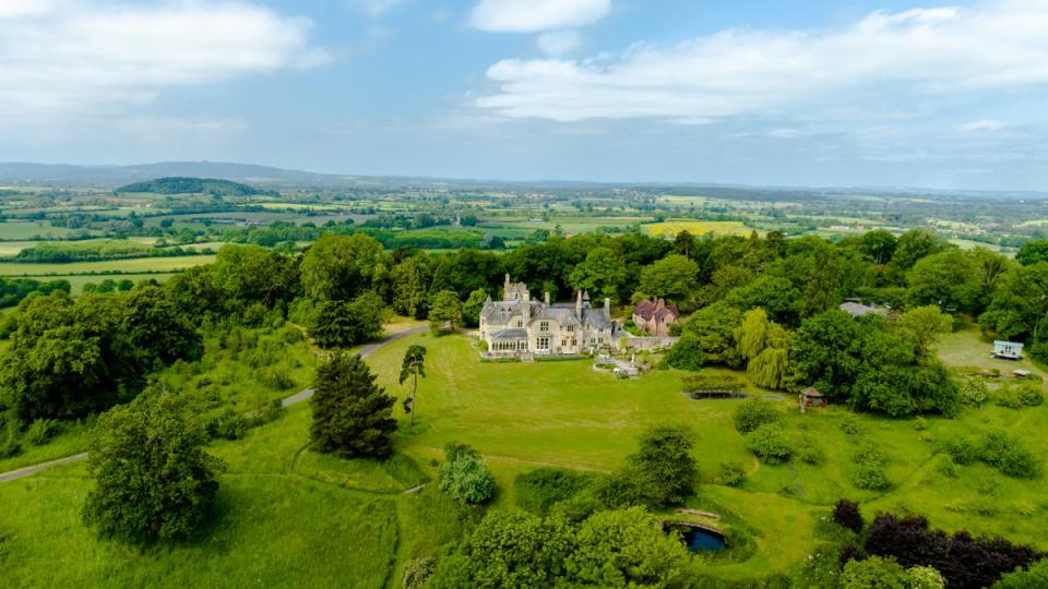 The house is surrounded by 52 acres of parkland (Savills)