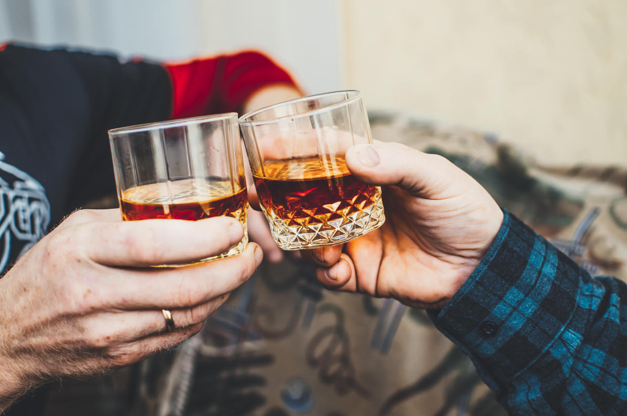 Solo o con amigos, disfrutar con límite es una buena opción/Getty Images.