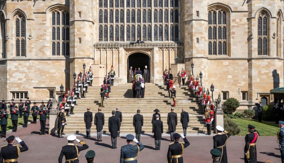 25 Scene-Setting Photos of Prince Philip's Funeral