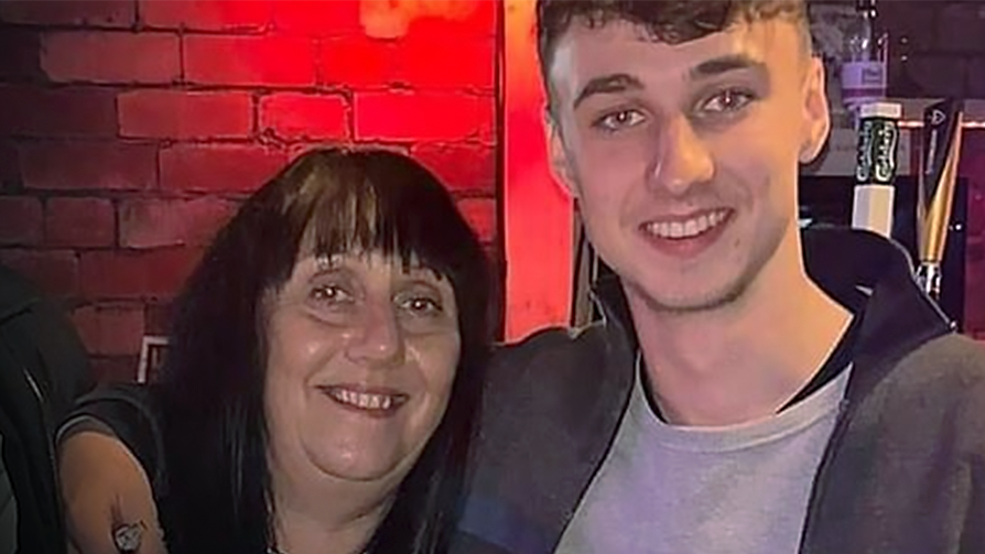 Jay Slater posing for a photo with his mum, Debbie Duncan