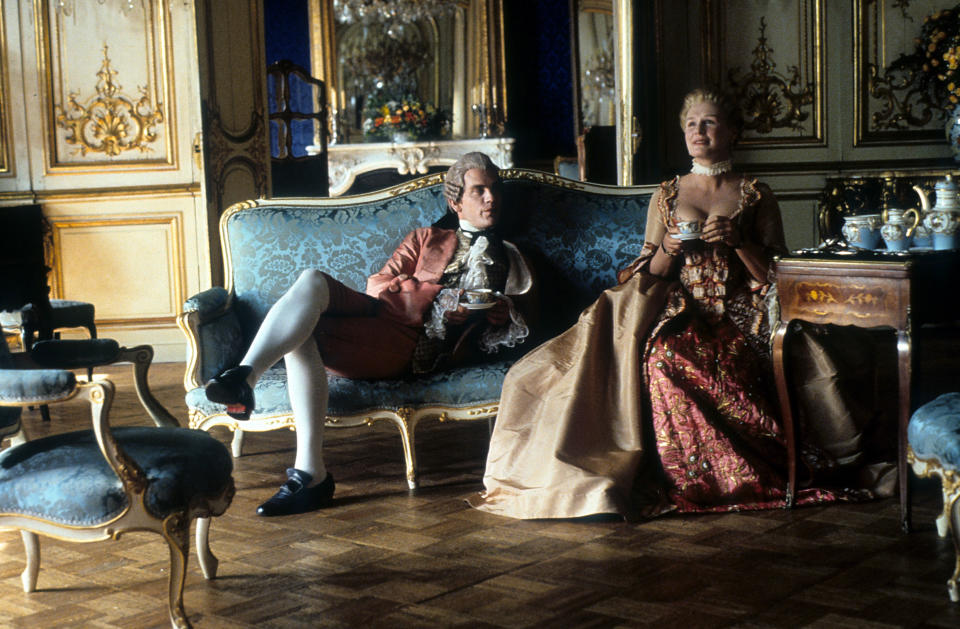 John Malkovich and Glenn Close having tea together in a scene from the film 'Dangerous Liaisons', 1988. (Photo by Metro-Goldwyn-Mayer/Getty Images)
