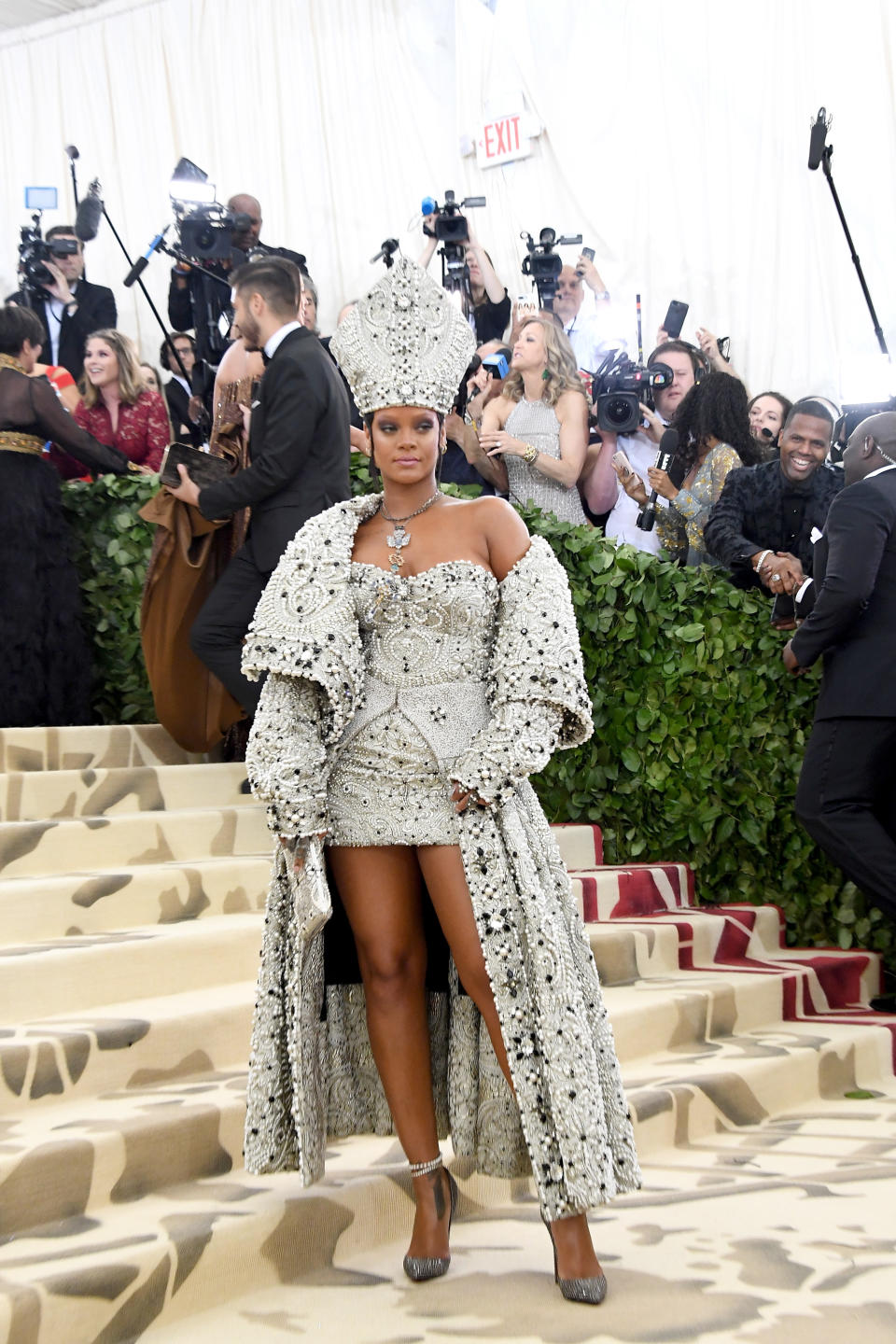 NEW YORK, NY - MAY 07: Recording artist Rihanna attends the Heavenly Bodies: Fashion & The Catholic Imagination Costume Institute Gala at The Metropolitan Museum of Art on May 7, 2018 in New York City. (Photo by Noam Galai/Getty Images for New York Magazine)