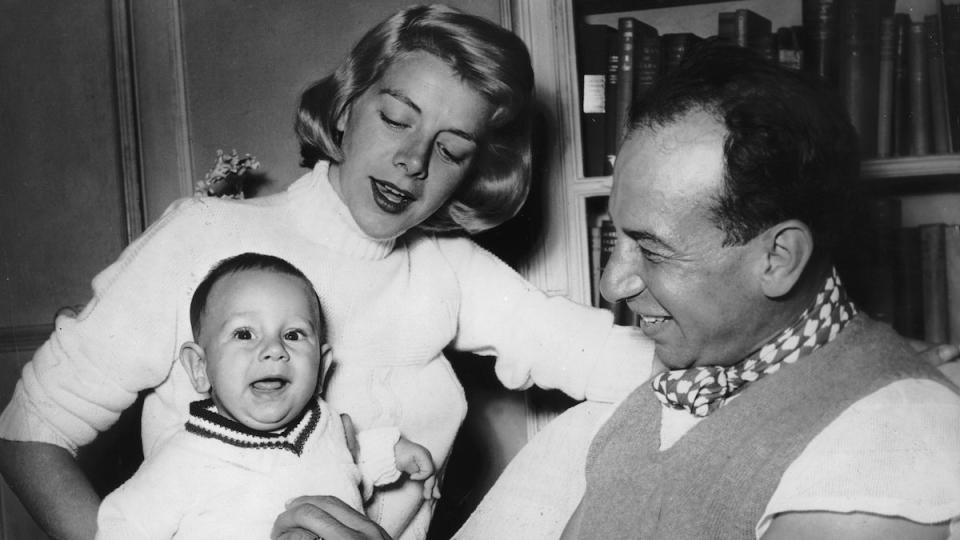 <span><span>Rosemary Clooney holds her son with husband, actor Jose Ferrer, 1955 </span></span>