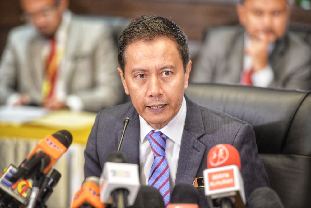 Datuk Azhar Harun said that it was not about whether he was defending the commission but that the judge had not made any reference to wrongdoing by the Election Commission. ― Picture by Shafwan Zaidon