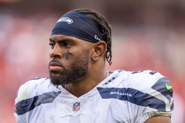 Seahawks LB Jordyn Brooks' season ends with ACL injury