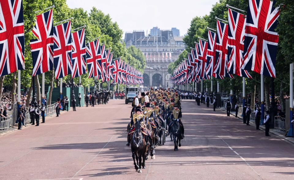 Queen's Platinum Jubilee – Troops head to fire ceremonial gun