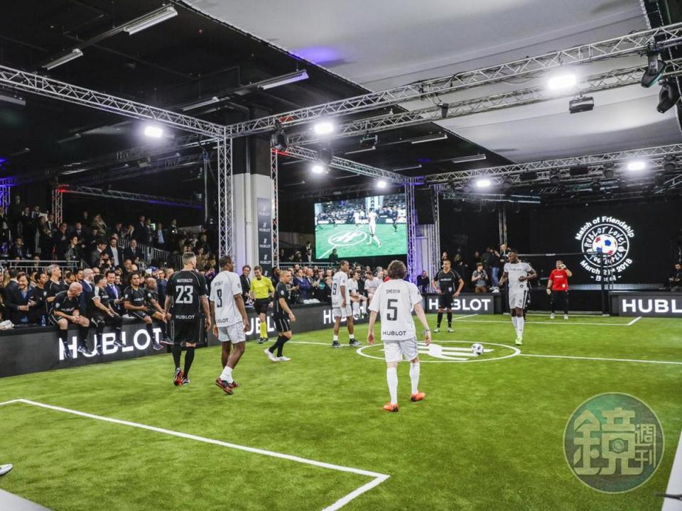 宇舶今年在巴塞爾錶展舉行盛大的足球派對，提早為世足智慧錶造勢。
