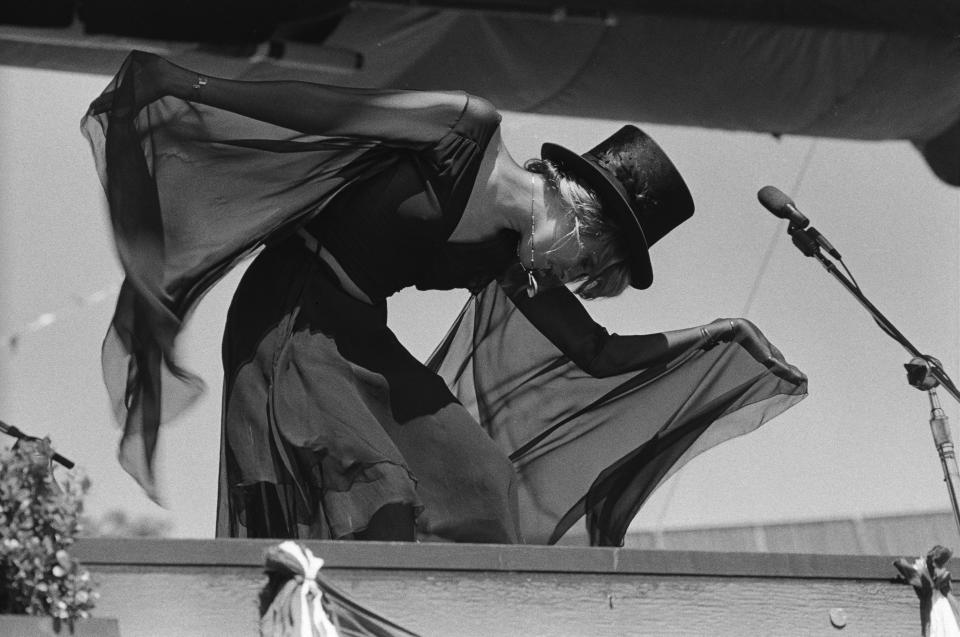 Stevie Nicks in 1977 in Oakland, Calif. (Photo: Richard McCaffrey/ Michael Ochs Archive/ Getty Images) 