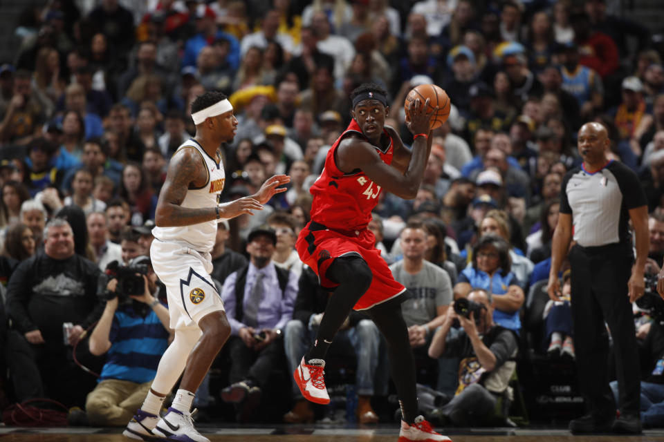 Pascal Siakam（持球者）。（AP Photo/David Zalubowski）