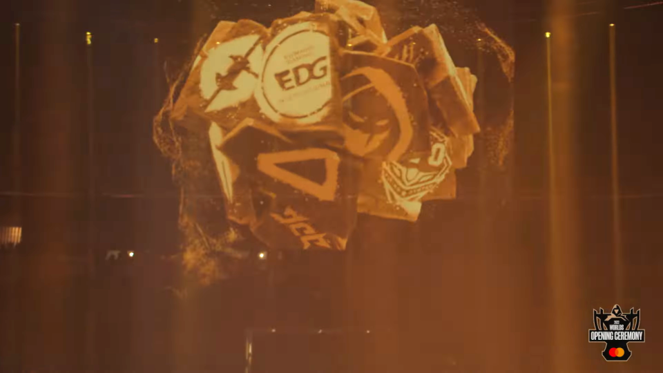 The only time the other teams were featured in the opening (Photo: Riot Games).