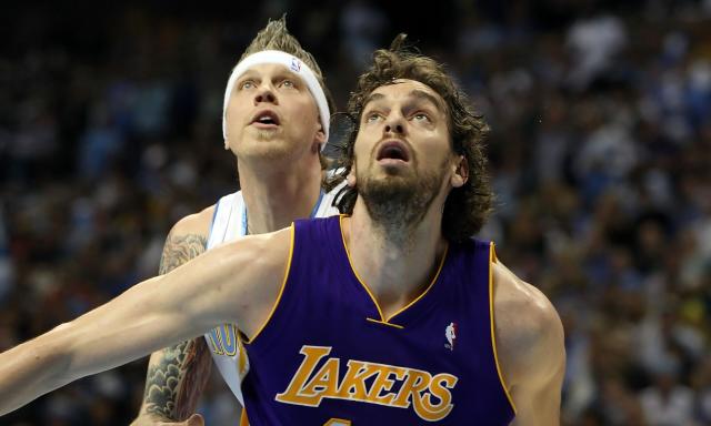 Los Angeles Lakers: Should the Lakers retire Pau Gasol's jersey?