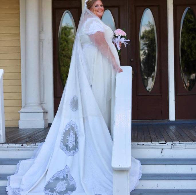 Tammy Rakowitz incorporated the dresses of eight women in her family into her own wedding gown and accessories for her bridal party. (Photo: Tiffani Jurach.)