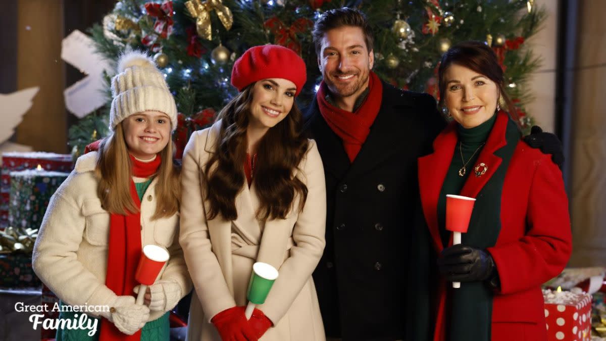 Daniel Lissing Returns for Romance in 'Christmas Keepsake'