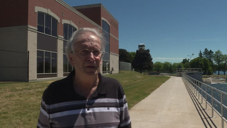 Smiths Falls, Ont., funeral business dissolves the dead, pours them into town sewers