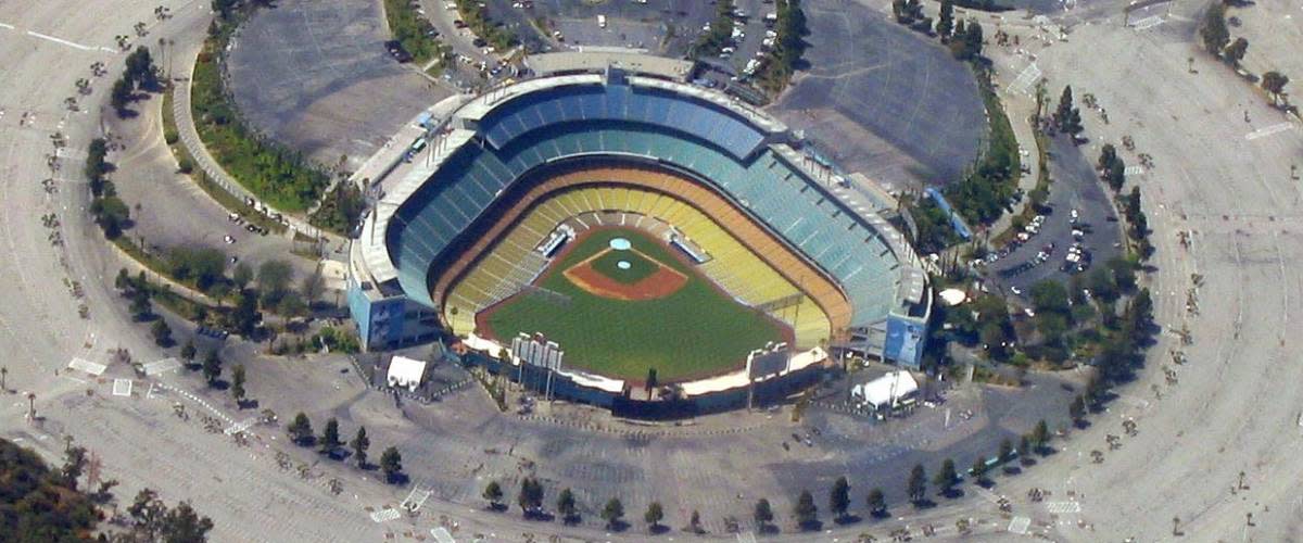 Pups At The Park Night' Returns To Dodger Stadium - CBS Los Angeles