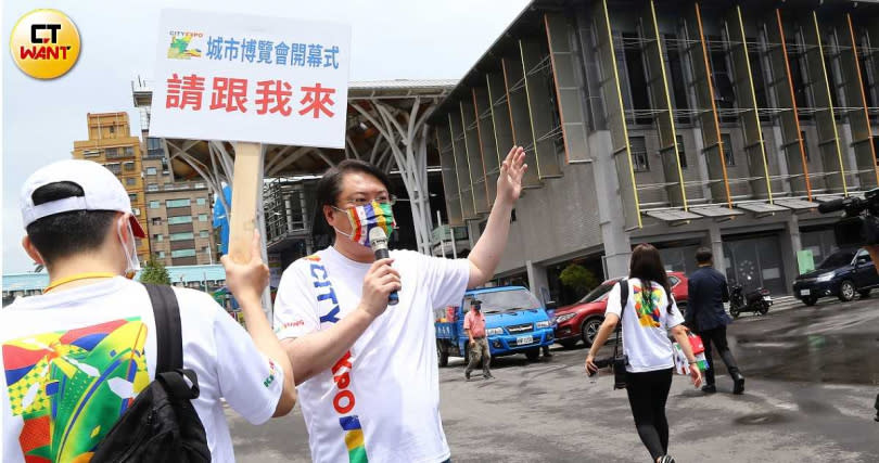 基隆市長林右昌因8年政績卓越，被點名可以轉戰今年的新北市長選舉。（圖／黃鵬杰攝）