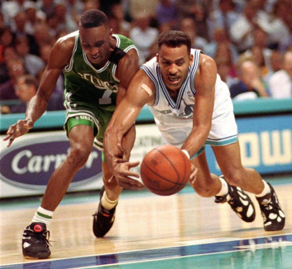 Dell Curry (right) was the NBA Sixth Man of the Year in 1993-94, when he played for the Hornets.