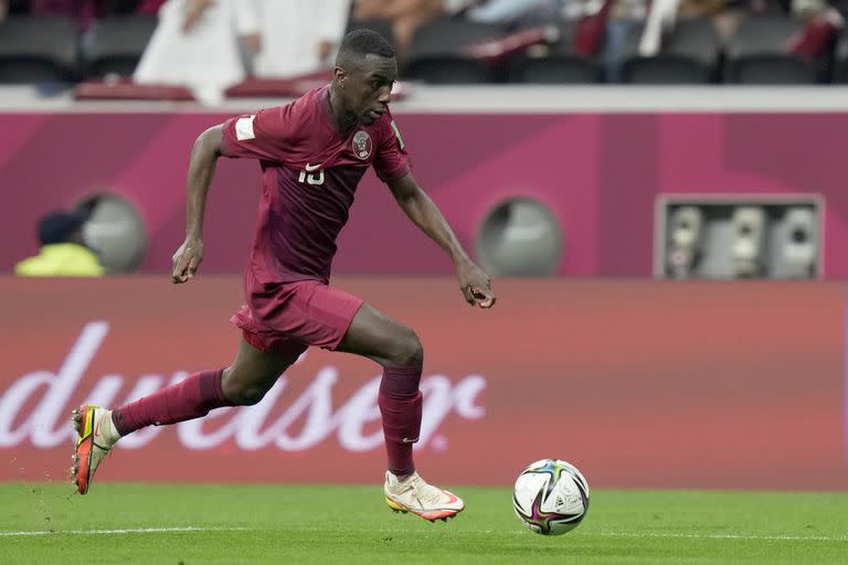 Almoez Ali es la principal figura de la selección de Qatar; juega en Al-Duhail de la liga local