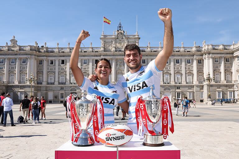 Sofía González y Santiago Alvarez Fourcade, antes del comienzo de la final del Circuito Seven en Madrid