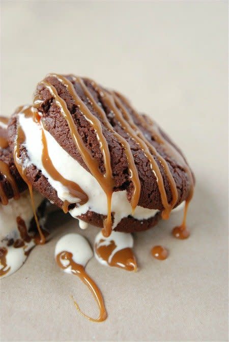 <strong>Get the <a href="http://www.thenovicechefblog.com/2011/07/chocolate-sea-salt-cookie-dulce-de-leche-ice-cream-sandwiches/" target="_blank">Chocolate Sea Salt Cookie & Dulce De Leche Ice Cream Sandwiches recipe</a> by The Novice Chef</strong>