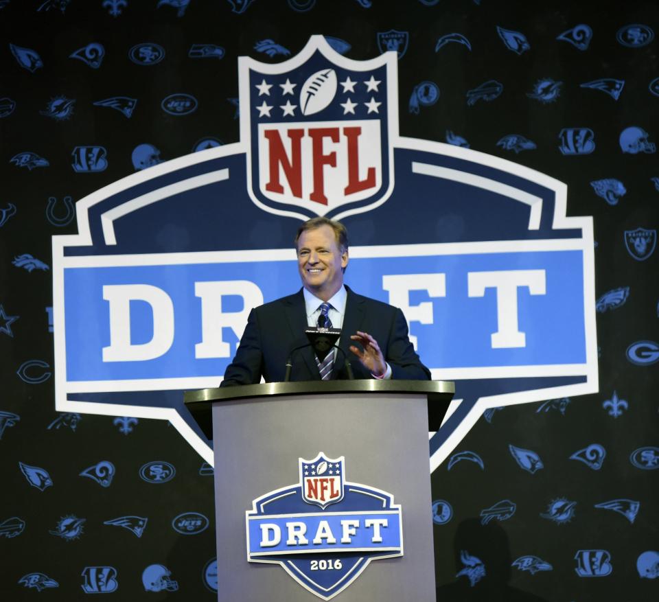 FILE - In this April 28, 2016, file photo, NFL Commissioner Roger Goodell opens the NFL football draft in Chicago. The NFL draft is headed for Dallas. The Cowboys will host the 2018 draft in April. Virtually every NFL city, plus the Pro Football Hall of Fame site in Canton, Ohio, has expressed interest in holding the draft now that the league moves it around. (AP Photo/Matt Marton, File)