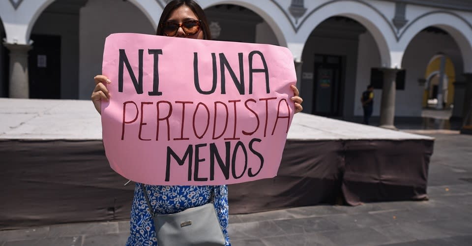 Protesta tras el asesinato de la periodista Elena Ferral