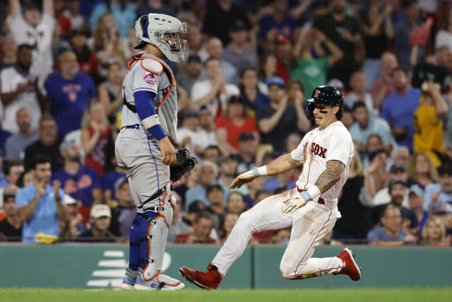 Mets settle for split after Red Sox hit 4 homers off Scherzer