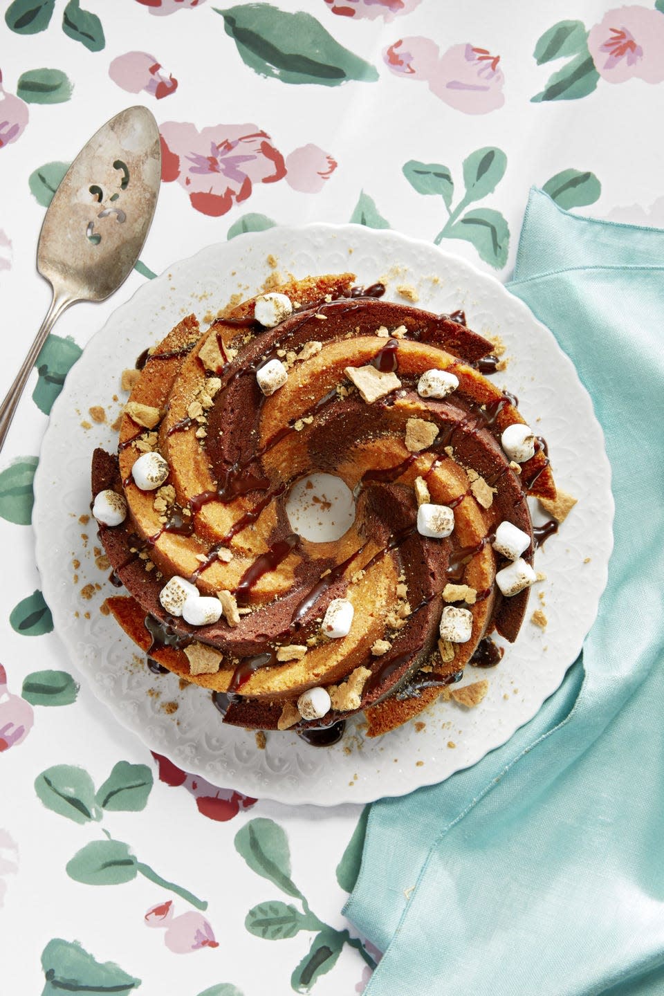 S'mores Swirl Cake