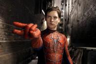 Inzwischen gab es mit Andrew Garfield und Tom Holland zwei Nachfolger, die die Rolle in diversen Superhelden-Filmen übernahmen, für viele Fans ist aber immer noch Tobey Maguire (Bild) der einzige wahre Spider-Man. Dieser Meinung waren offensichtlich auch einige Wissenschaftler ... (Bild: Sony Pictures Television)