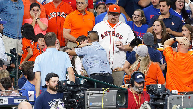 Cubs player in tears after foul ball hits young girl 