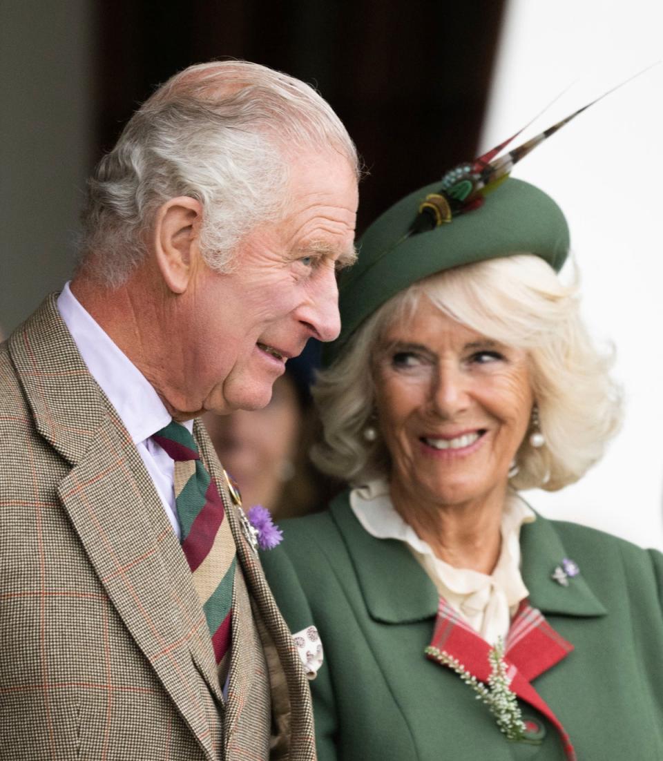 This photo provided by Buckingham Palace on Sunday, Dec. 11, 2022 has been chosen for King Charles III and the Queen Consort's 2022 Christmas car (AP)