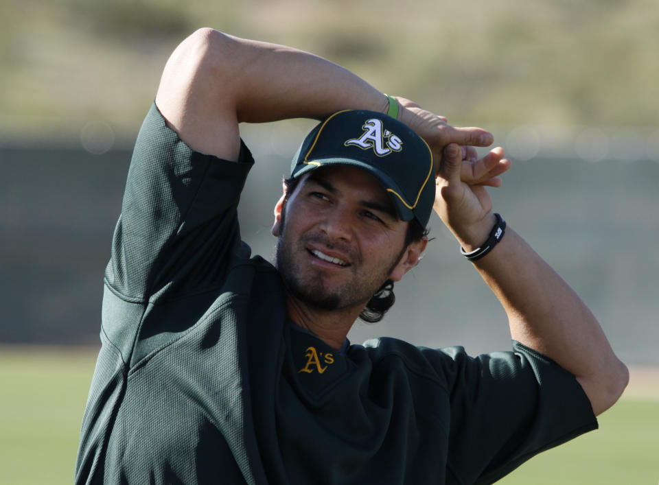 Former MLB third baseman Eric Chavez will manager the triple-A Salt Lake Bees for the rest of the 2018 campaign. (AP Photo)