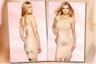 <b>Für einfach ALLE Problemzonen</b><br><br>Auch die Shape-Kleidchen gibt's übrigens mit besonders tiefem Ausschnitt. Die perfekte Wahl bei sexy Dekolletés und Oberteile aus Spitze! (Kleid von Spanx über enamora.de um 119 Euro)