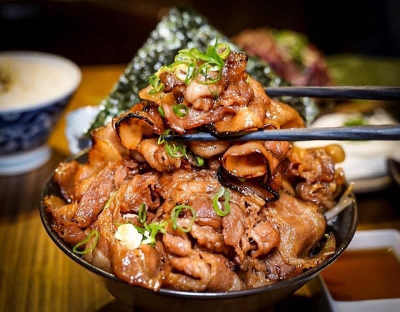 圖片來源：牛丁次郎坊x深夜裡的和魂燒肉丼