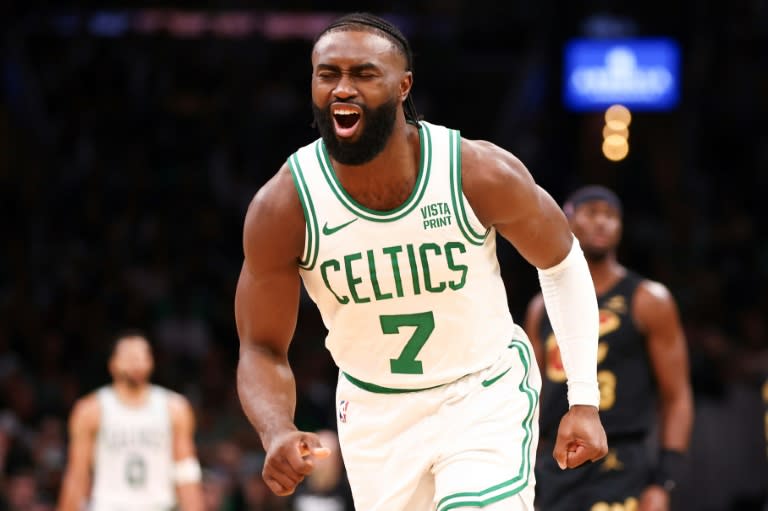 Jaylen Brown se lamenta por una canasta fallada para los Celtics en el primer partido de las semifinales de la Conferencia Este de la NBA contra los Cleveland Cavaliers el 7 de mayo de 2024 en Boston, Massachusetts (EEUU) (Maddie Meyer)