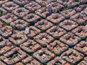 <p>El alquiler en Barcelona es ligeramente más caro que en la capital de España. Los inmuebles que se ofertaban entre enero y marzo de 2022 costaban de media 1.222 euros mensuales. (Foto: Getty Images).</p> 