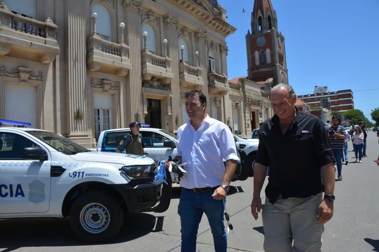 El ministro de Seguridad bonaerense, Sergio Berni, en una recorrida hoy por distritos del interior provincial