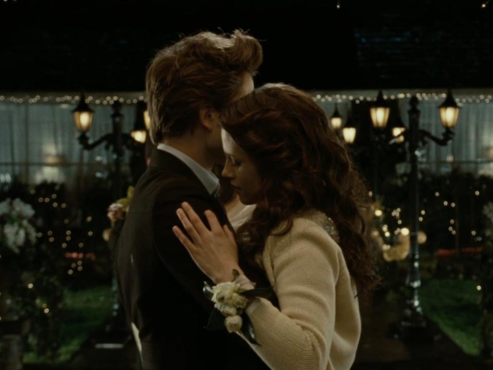 Robert Pattinson as Edward Cullen and Kristen Stewart as Bella Swan in "Twilight."