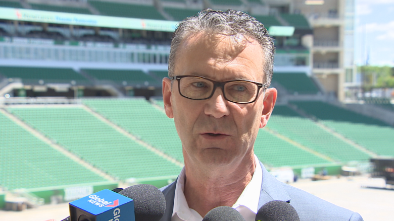 Transit, long lines pose problems in Mosaic Stadium trial run