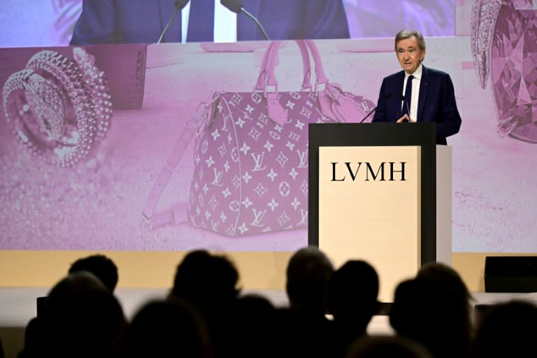 Bernard Arnault, PDG de LVMH, lors de l'assemblée générale du groupe à Paris, le 18 avril 2024 (Miguel MEDINA)