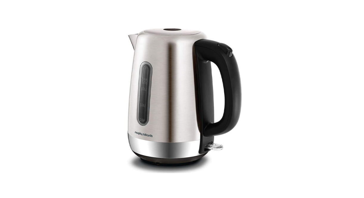 Black & Decker KE2900CR Black Decker Electric Kettle Cream - Stainless  Steel