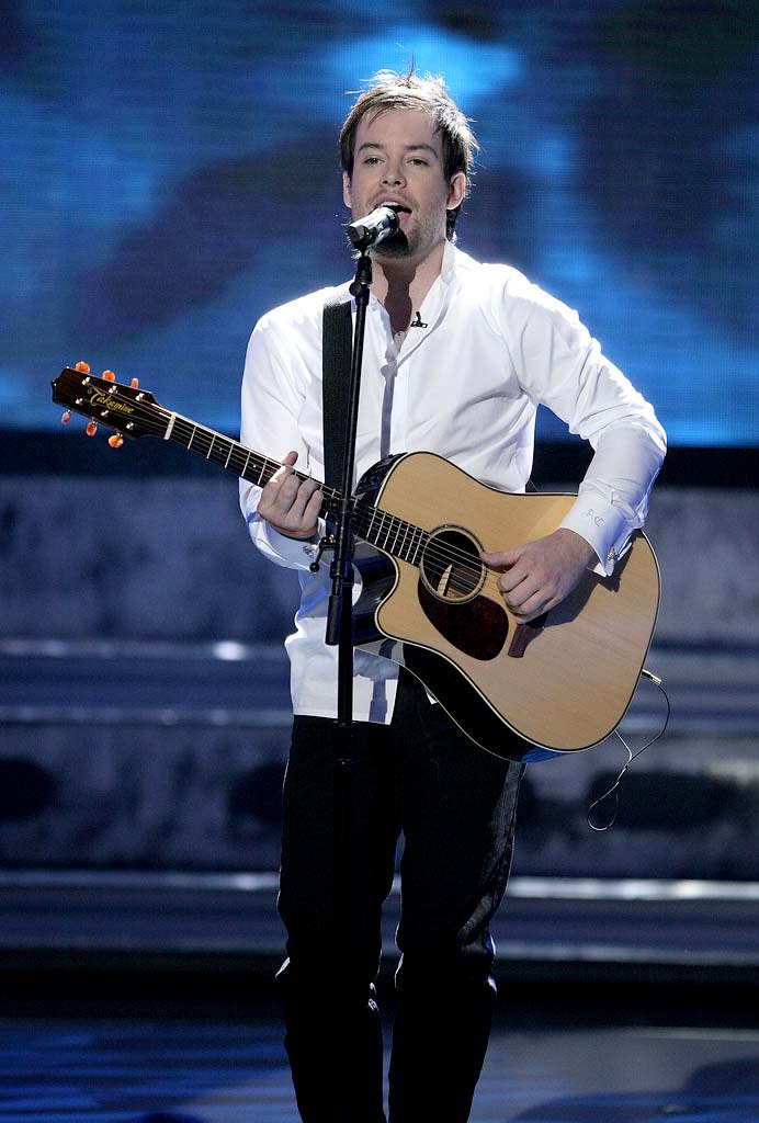 David Cook performs as one of the top 9 on the 7th season of American Idol.