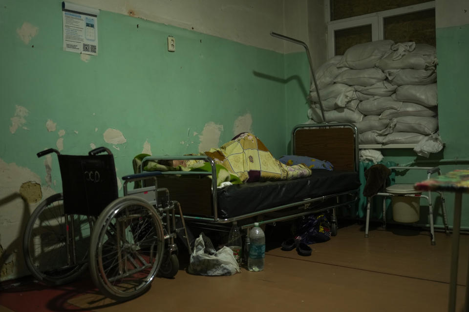 A patient rests at Pokrovsk hospital, in Pokrovsk, eastern Ukraine, Sunday, May 22, 2022. (AP Photo/Francisco Seco)