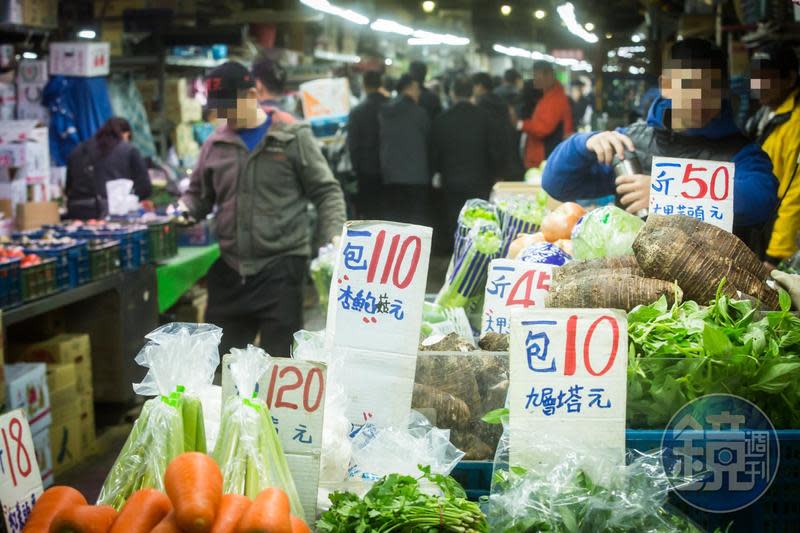 林全能今天宣布「傳統市集、夜市加強人流管制5大最新措施」。（示意圖，資料照）