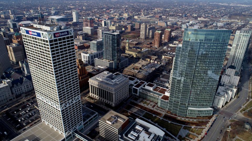 U.S. Bank Center tower, left, and the Northwestern Mutual Life Insurance Co. tower stand among the Milwaukee skyline in Milwaukee.