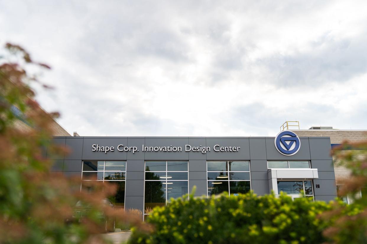 Grand Valley State University recognized a longstanding partnership with Shape Corp. by naming its Innovation Design Center after the automotive supplier.