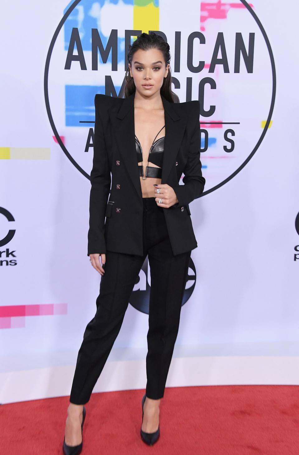 <p>Pitch Perfect 3 star Hailee Steinfeld also went for a more edgy and masculine look. The singer stepped out in a tailored blazer and trouser set paired with a leather bralette.</p>