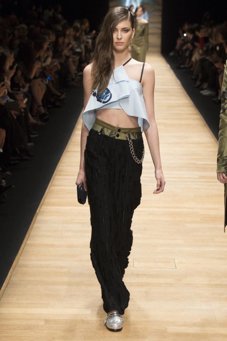 <p>Guy Laroche Spring/Summer 2016 (Paris)</p>