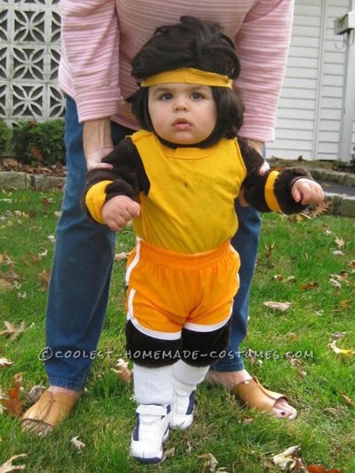 Via <a href="http://ideas.coolest-homemade-costumes.com/2014/09/28/adorable-baby-teen-wolf-costume/" target="_blank">Coolest Homemade Costumes</a>