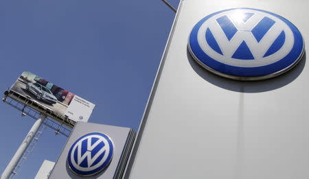 The logo of German carmaker Volkswagen is seen at the Volkswagen (VW) automobile manufacturing plant in Puebla near Mexico City September 23, 2015. REUTERS/Imelda Medina